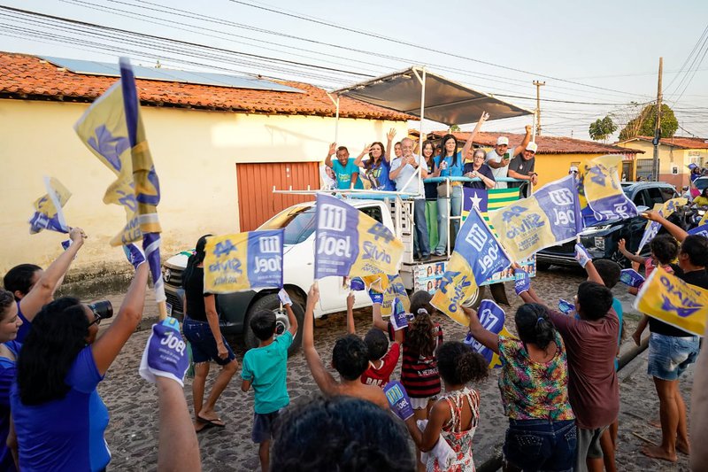 Sílvio Iracema e Joel finalizam campanha carreata no Dirceu