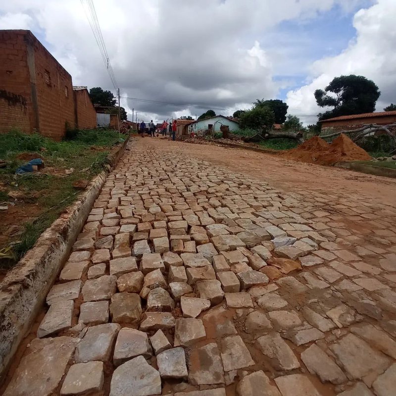 Prefeitura De Landri Sales Realiza Restaura O De Ruas Do Munic Pio