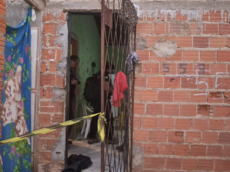 Jovem De Anos Assassinado A Tiros Enquanto Dormia Na Zona Norte De