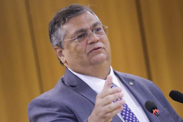 Fl Vio Dino Sobre Bolsonaro Conspirar Contra Sa De Corrup O