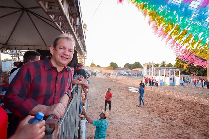 Castro Neto Participa Da Festa Do Vaqueiro Em Bonfim Do Piau