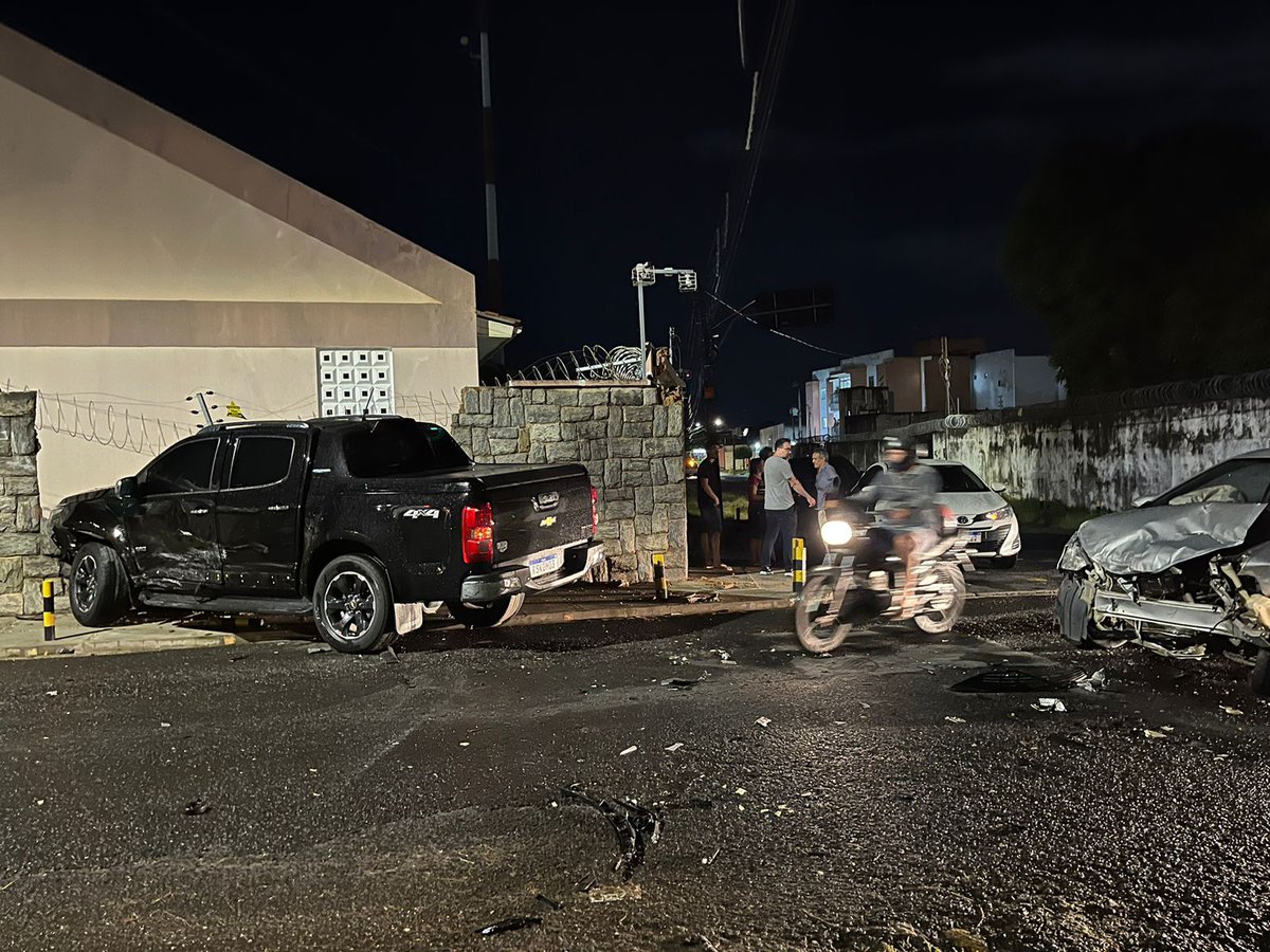 Carro Derruba Muro De Casa Ap S Colis O No Bairro S O Jo O Em Teresina