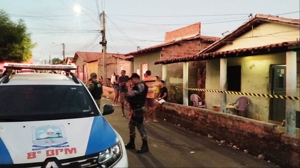 Mulher é executada a tiros na porta de casa na Zona Sudeste de Teresina