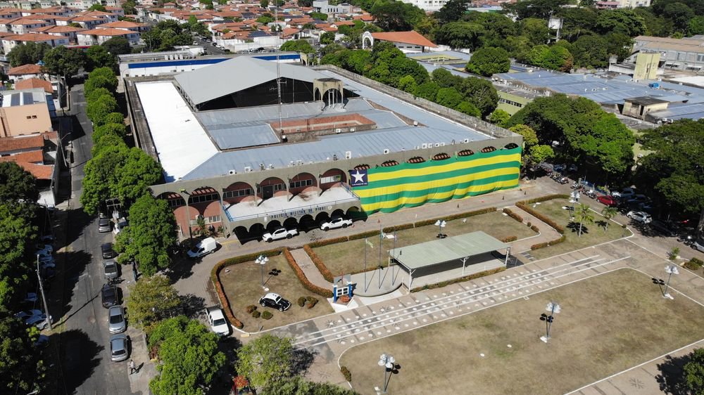 PM PI comemora 189 anos em solenidade cívico militar promoções e