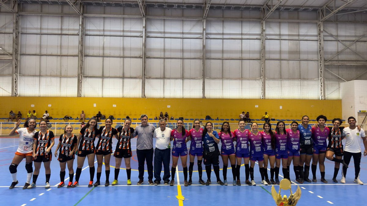 Semel premia as campeões da II Taça Teresina de Futsal Feminino