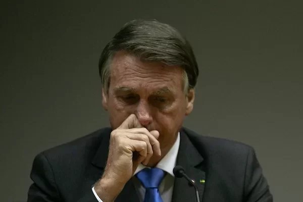 Revoga&ccedil;o de sigilos de Bolsonaro demandar&aacute; decreto e rean&aacute;lise de casos -  180graus - O Maior Portal do Piau&iacute;