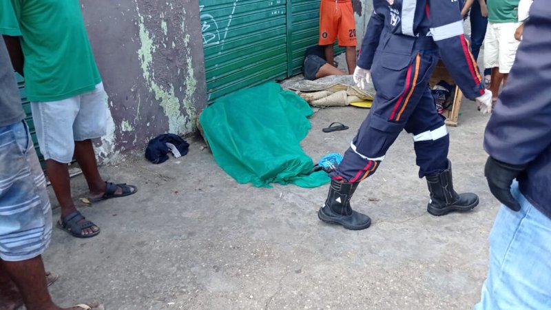 Homem é Morto A Facadas Após Luta Corporal Com Morador De Rua Em The 180graus O Maior Portal 7603