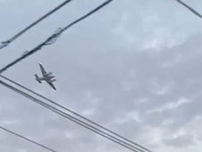 Piloto em Tupelo, Mississipi, ameaça jogar aeronave contra loja do Walmart (Foto: None)