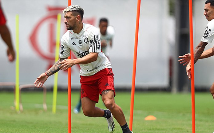 Tite intensifica preparação do Flamengo para jogo contra o Fortaleza