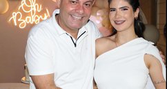 Vereadora Thanandra Sarapatinhas e deputado Jeová Alencar aguardam chegada de Aurora