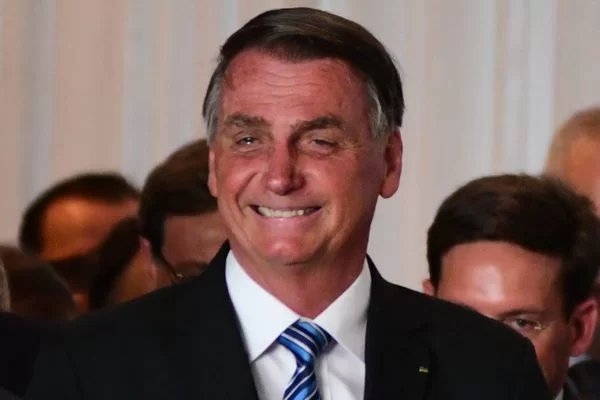 Bolsonaro Diz Que Volta Ao Brasil Em Março Para Liderar Oposição A Lula 180graus O Maior 1722