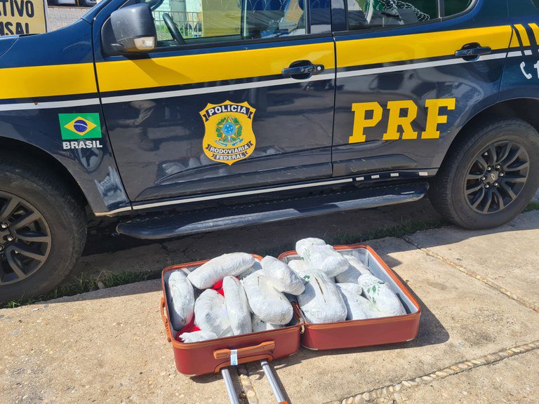 Prf Apreende 15 Kg De Maconha E 2 Kg De Skunk Em Teresina 180graus O Maior Portal Do Piauí