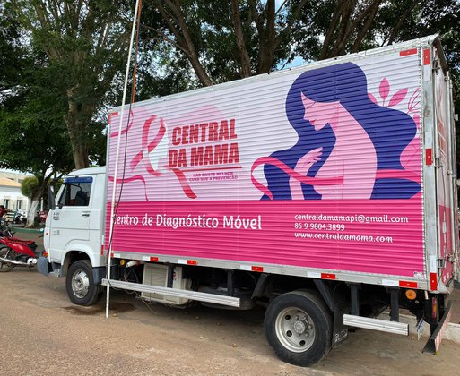 Esperantina recebe unidade móvel de mamografia em apoio ao Outubro Rosa