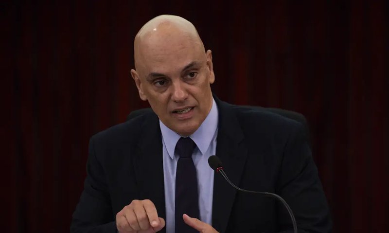 Moraes Nega Pedido De Devolução De Passaporte Para Bolsonaro - 180graus ...