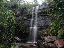 Cachoeira do Riachão no Parque Nacional de Sete Cidades (Foto: )