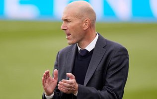 Zidane destaca trio de jogadores que mais o impressiona no futebol atual