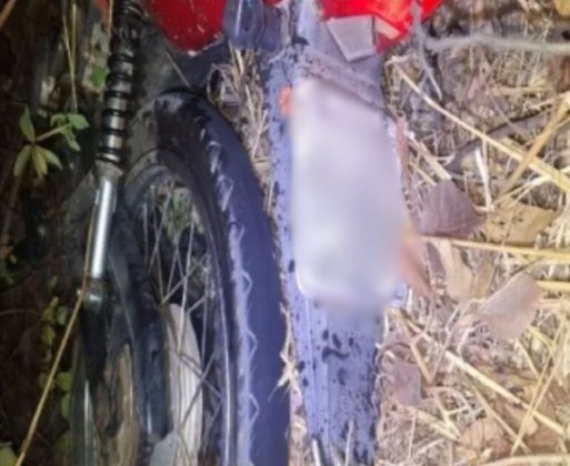 Acidente entre carro e moto deixa uma pessoa morta na BR-230, em Oeiras