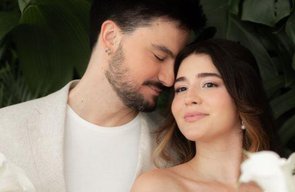 Felipe Neto surpreende fãs ao aparecer casado