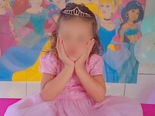 Menina de 3 anos morre após trave cair sobre ela durante festa; tragédia se repete (Foto: )