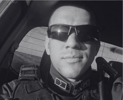 O soldado da Polícia Militar do Piauí Thercio Ewerlon Almendra da Silva morreu nesta quinta-feira (22), após passar seis dias internado em decorrência de um acidente de moto durante uma perseguição policial em Baixa Grande do Ribeiro, no Sul do estado. A colisão ocorreu no dia 16, quando a motocicleta conduzida pelo militar bateu em um carro. Segundo o capitão Daniel, comandante da 3ª Companhia d