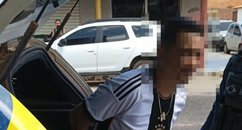 Durante a abordagem Polícia Militar captura homem com mandado em aberto e apreende documentos com suspeita de falsidade no Piauí