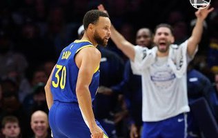 Warriors vencem Timberwolves com show de Curry: 44 pontos e recorde