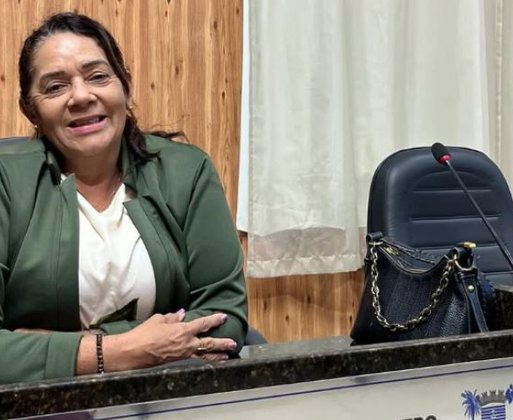 Mulher tenta esfaquear a vereadora Jovelina Furtado dentro de secretaria no interior do Piauí