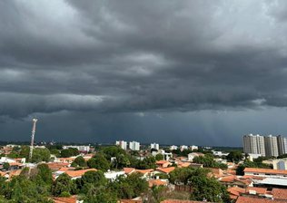 Previsão indica risco de chuvas intensas e ventos fortes no extremo sul do Piauí