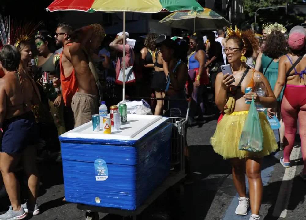 Saiba como se prevenir dos golpes financeiros no carnaval - 180graus ...