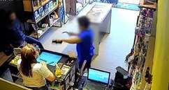 Mulher furta pulseira com pretexto de mostrar à namorada em loja de Parnaíba