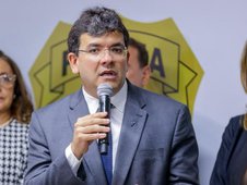 Rafael Fonteles comemora aprovação da PEC da Segurança Pública na Câmara dos Deputados (Foto: )