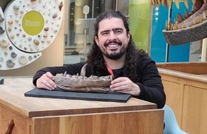 11 meses após AVC, youtuber Pirulla reaparece nas redes sociais