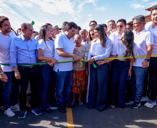 Em Capitão de Campos, Rafael Fonteles entrega 12 ruas asfaltadas e anuncia R$ 3,2 milhões para novos investimentos