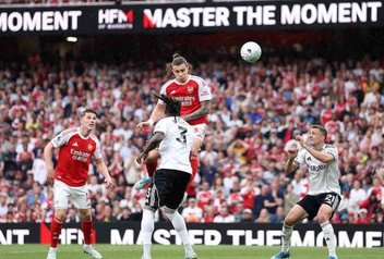 Arsenal vence o Fulham e segue firme na briga pelo título da Premier League