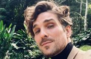 Ator admite que precisou implorar para voltar às novelas da Globo