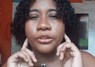 Doméstica grávida agredida por patroa relata perda parcial da audição