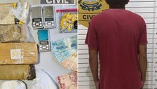 Operação integrada apreende drogas enterradas e prende suspeito por tráfico em Piracuruca