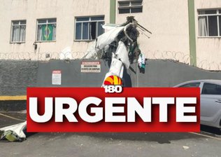 Vídeo: avião cai, bate em prédio e deixa pelo menos 2 mortos em Minas Gerais