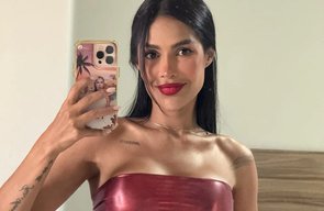 Cantora Flay denuncia ameaças e briga com produção durante show