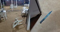 Cobrança de conta termina em confusão e homem é atingido com golpe de facão em bar no Piauí