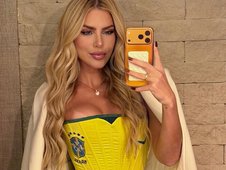 Erika Schneider abre o jogo sobre relacionamentos com jogadores de futebol (Foto: )