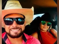 GO: casal morre em colisão entre carro e ônibus de turismo na BR-153 (Foto: )