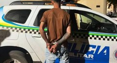 Homem é preso por suspeita de violência doméstica no bairro São Francisco, em Paulistana
