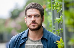 Marco Pigossi  volta à Globo após anos afastado das novelas