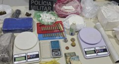 Polícia Militar apreende drogas, munições e balanças de precisão após denúncia de tráfico em Marcolândia