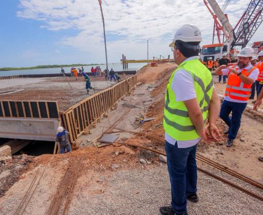 Rafael Fonteles visita Porto Piauí e destaca contagem regressiva para início da exportação de minério de ferro à China