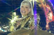 Após ataques por look ousado, Xuxa manda recado afiado para críticos