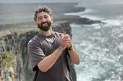 Ex-zagueiro brasileiro Saul Muniz morre aos 40 anos após acidente de moto elétrica