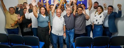 G-30, grupo de suplentes de vereadores de Teresina, fecha apoio a Júlio César para o Senado