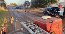 Incêndio destrói duas carretas carregadas de algodão na DF-130, em Planaltina